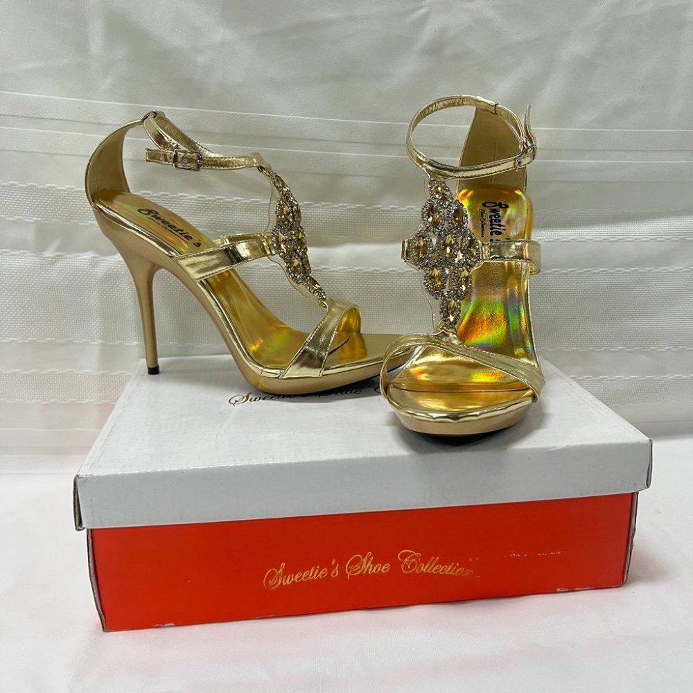 Sweetie's Shoe Collection Gold sz 7 1/2 Heels